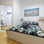 Apartment Kalalarga